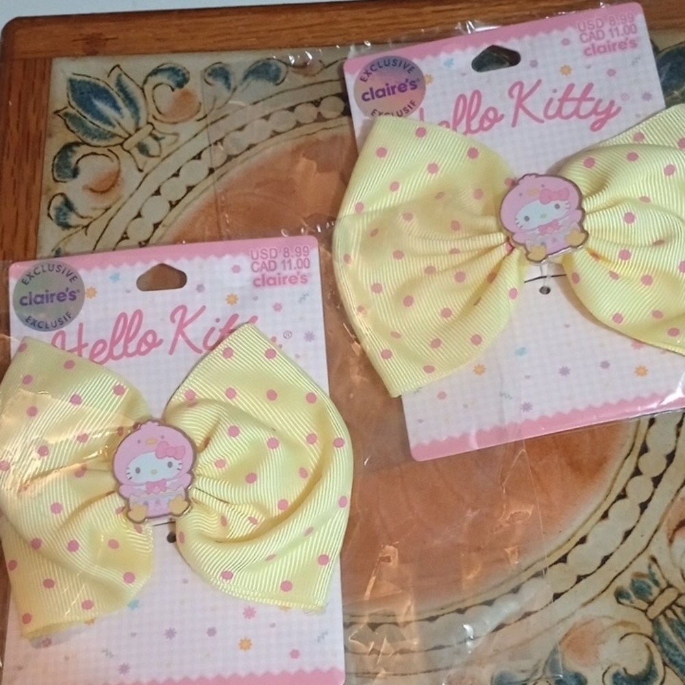 Claire's Hello Kitty Colab Easter Hair Bows